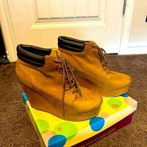 Woman Soda Shoes 11M